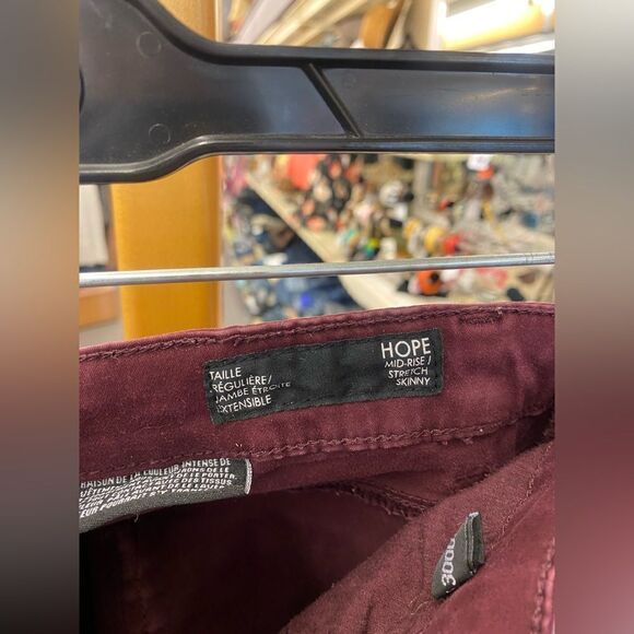 Buffalo Ladies Sm Skinny Jeans HOPE Style in Maroon - Picture 2 of 3